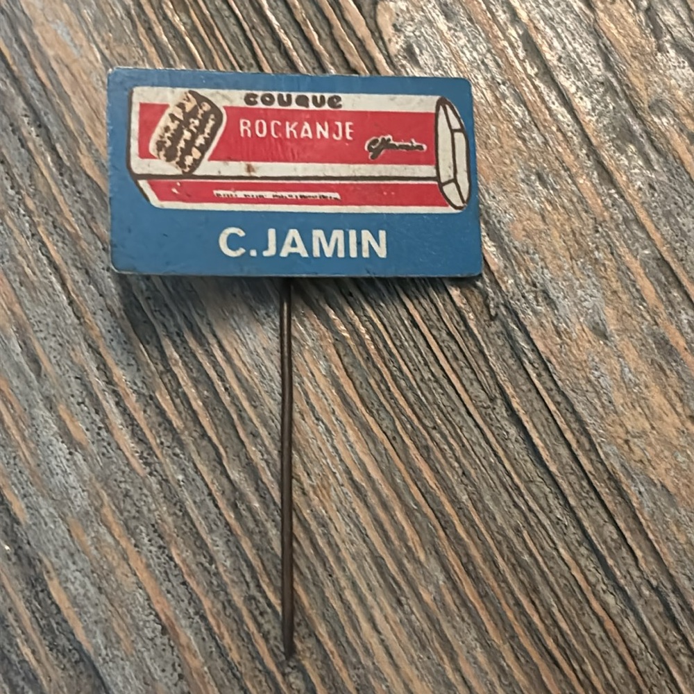 C. JAMIN Couque Biscuit Stick Pin/ Lapel / Hat Rotterdam Netherlands Holland Tin